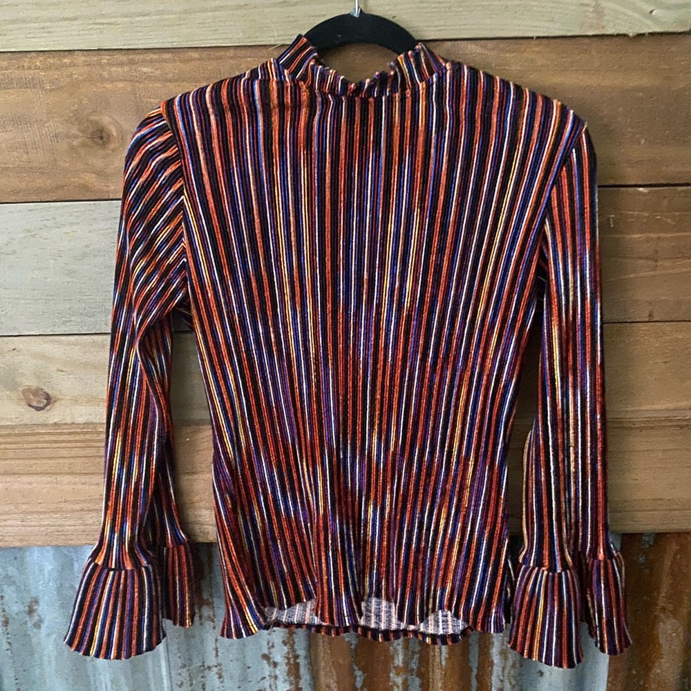 Ribbed striped top size small